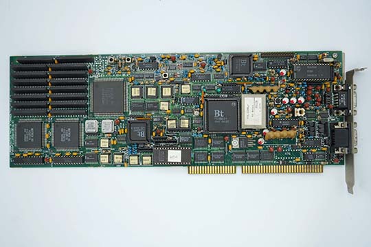 Matrox 迈创 ILLUMINATOR 16显示卡